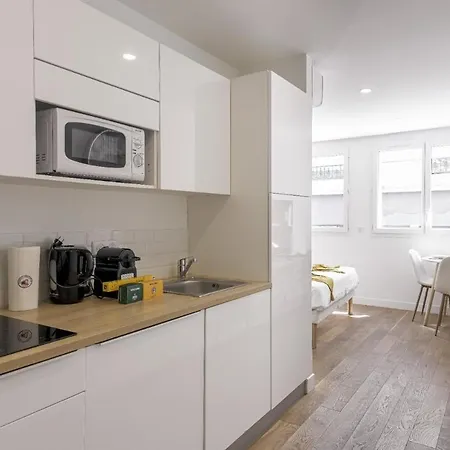 Good Vibes - 10mn From Harbor, 5mn From Palais And Train Station, Central, Ac, Comfy Apartment Cannes