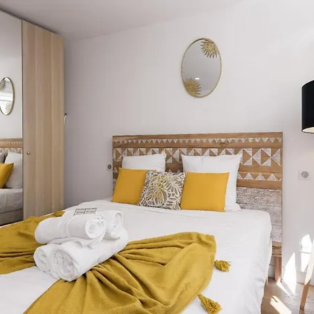 Good Vibes - 10mn From Harbor, 5mn From Palais And Train Station, Central, Ac, Comfy Appartement