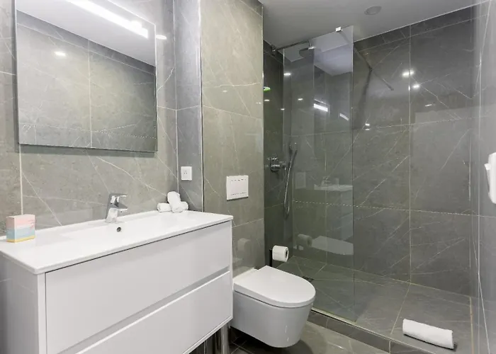 Good Vibes - 10mn From Harbor, 5mn From Palais And Train Station, Central, Ac, Comfy Apartmán Cannes
