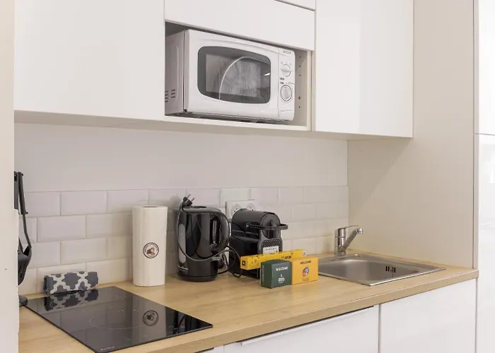 Good Vibes - 10mn From Harbor, 5mn From Palais And Train Station, Central, Ac, Comfy